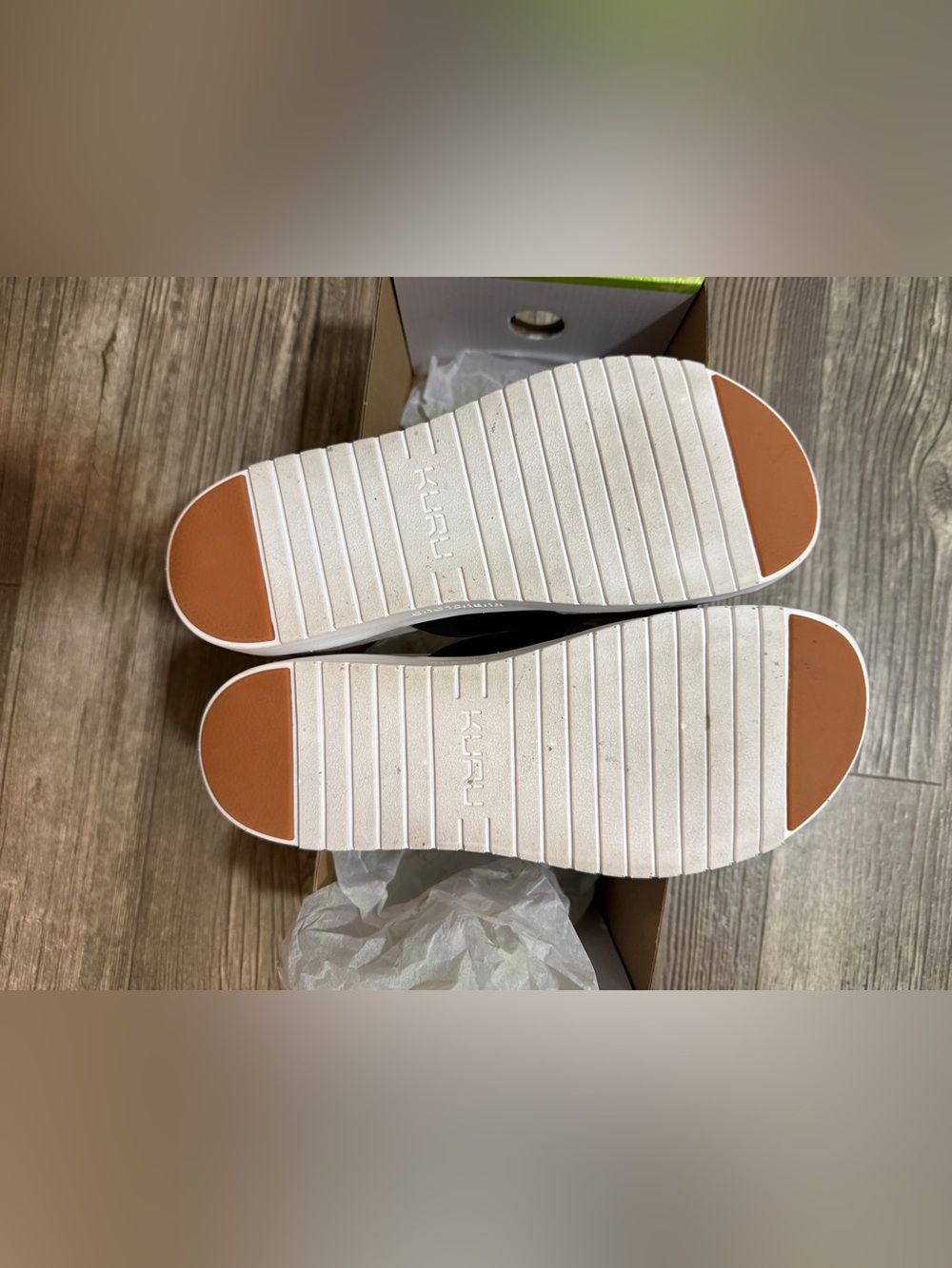 KURU Black Cross-Strap Slide Breeze Mules - Picture 4 of 6